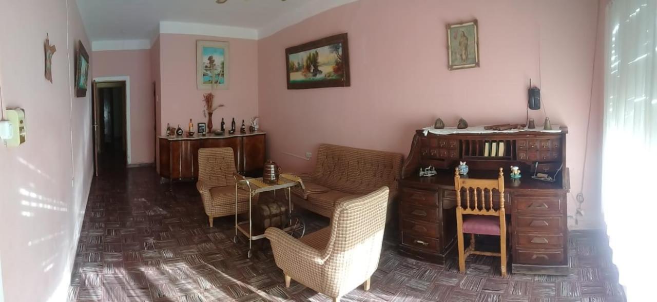 Las 2 Tinajas فيامبالا المظهر الخارجي الصورة