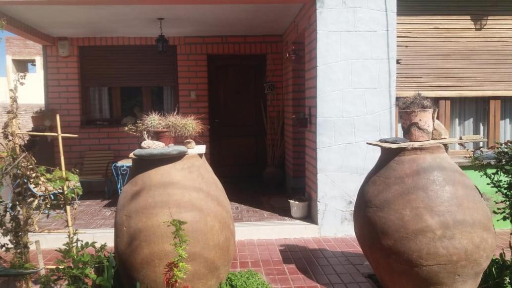 Las 2 Tinajas فيامبالا المظهر الخارجي الصورة